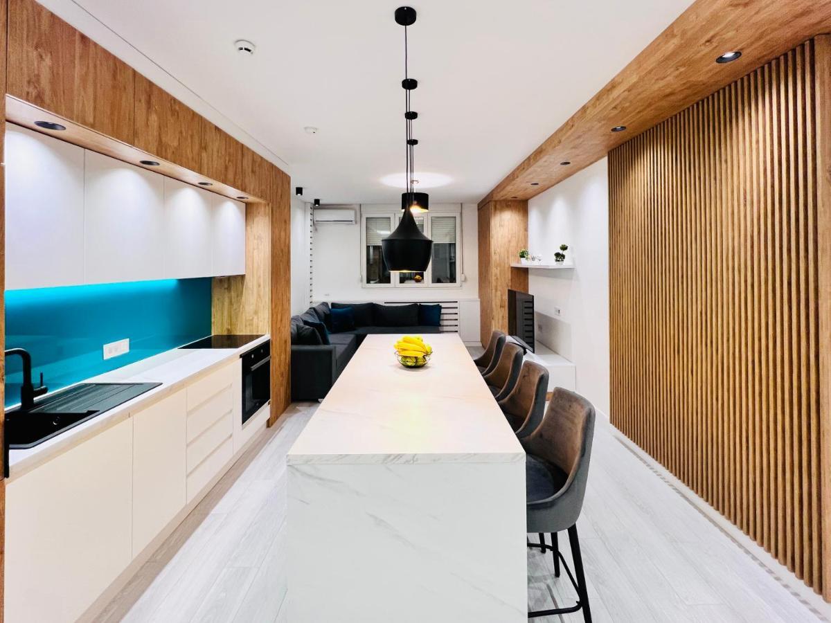 Vivio 2 Luxury Apartment Belgrad Exteriör bild