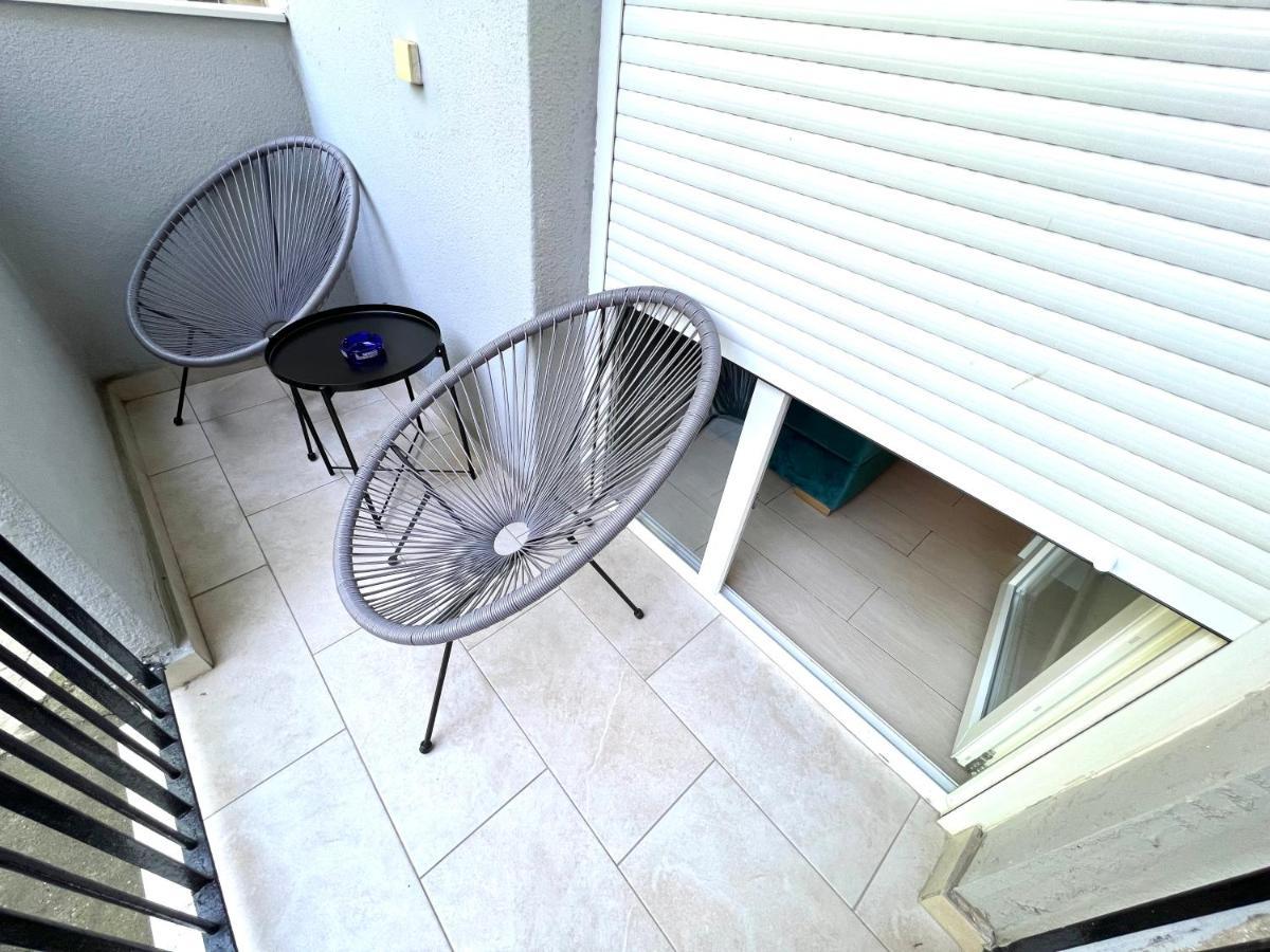 Vivio 2 Luxury Apartment Belgrad Exteriör bild